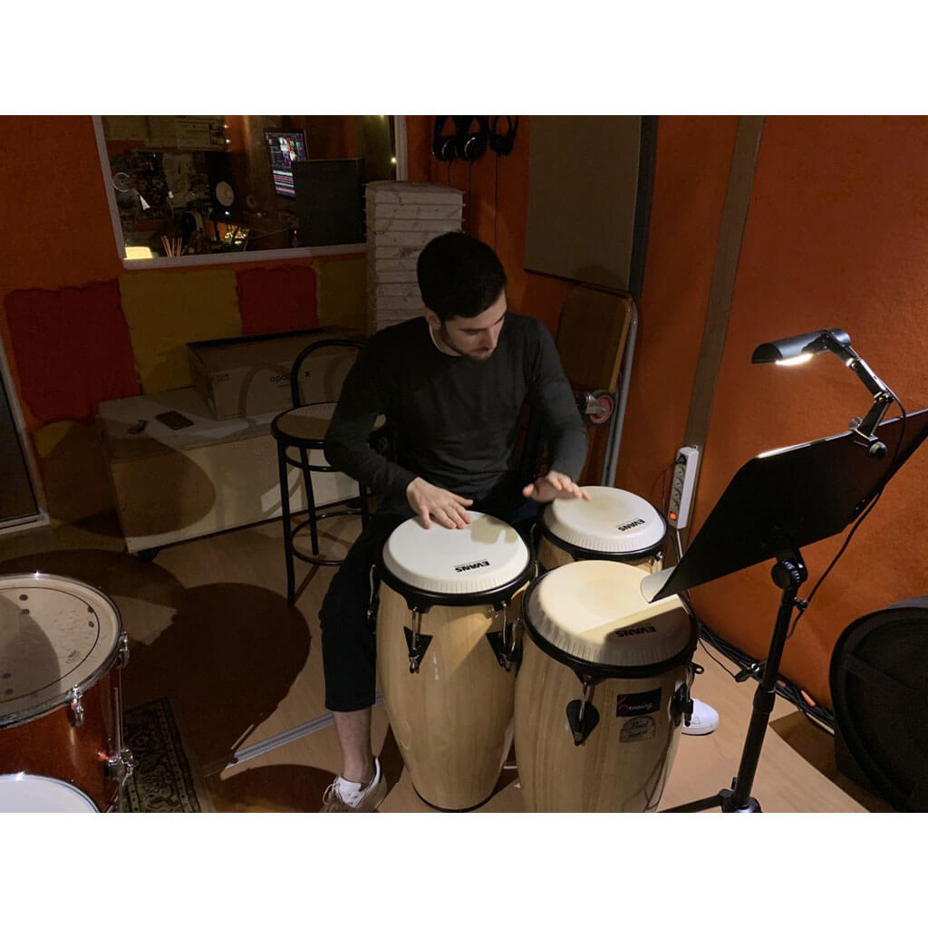 Gianluca Porro, insegnante corso di percussioni ad Andria